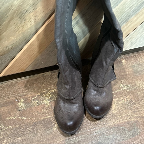 Fergalicious by Fergie Ryder Gray Brown Contrast Stitch Zipper Overlay Knee High - Picture 4 of 7